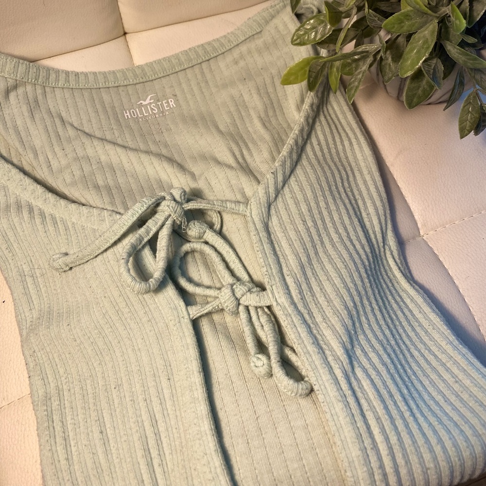 🍵 HOLLISTER OPEN FRONT CROPPED CARDIGAN🍵